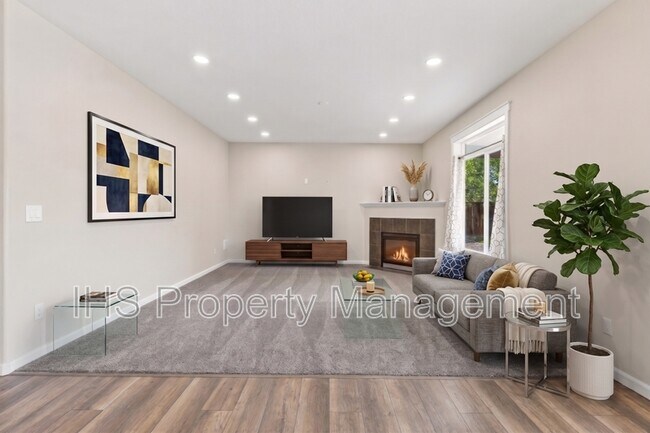 Building Photo - 9711 Nottingham Dr