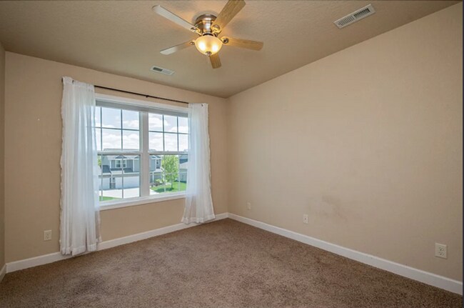 Building Photo - Welcome to your next home!