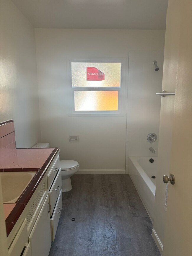 Building Photo - Charming 3-Bedroom Home in Downtown La Verne