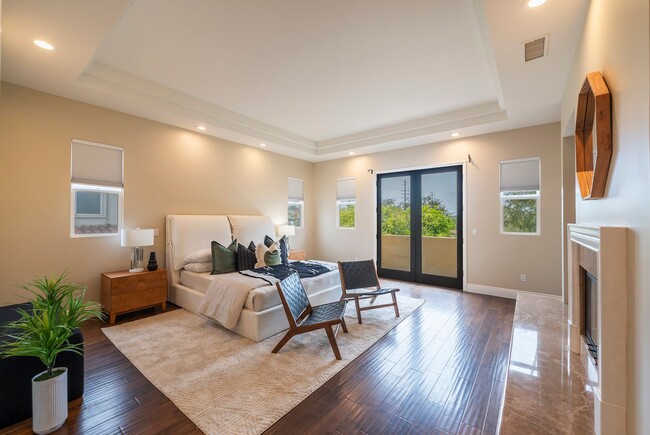 Building Photo - Beautifully Renovated Torrance Home!