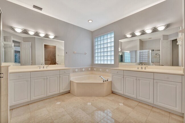 Building Photo - 546 NW 118th Terrace