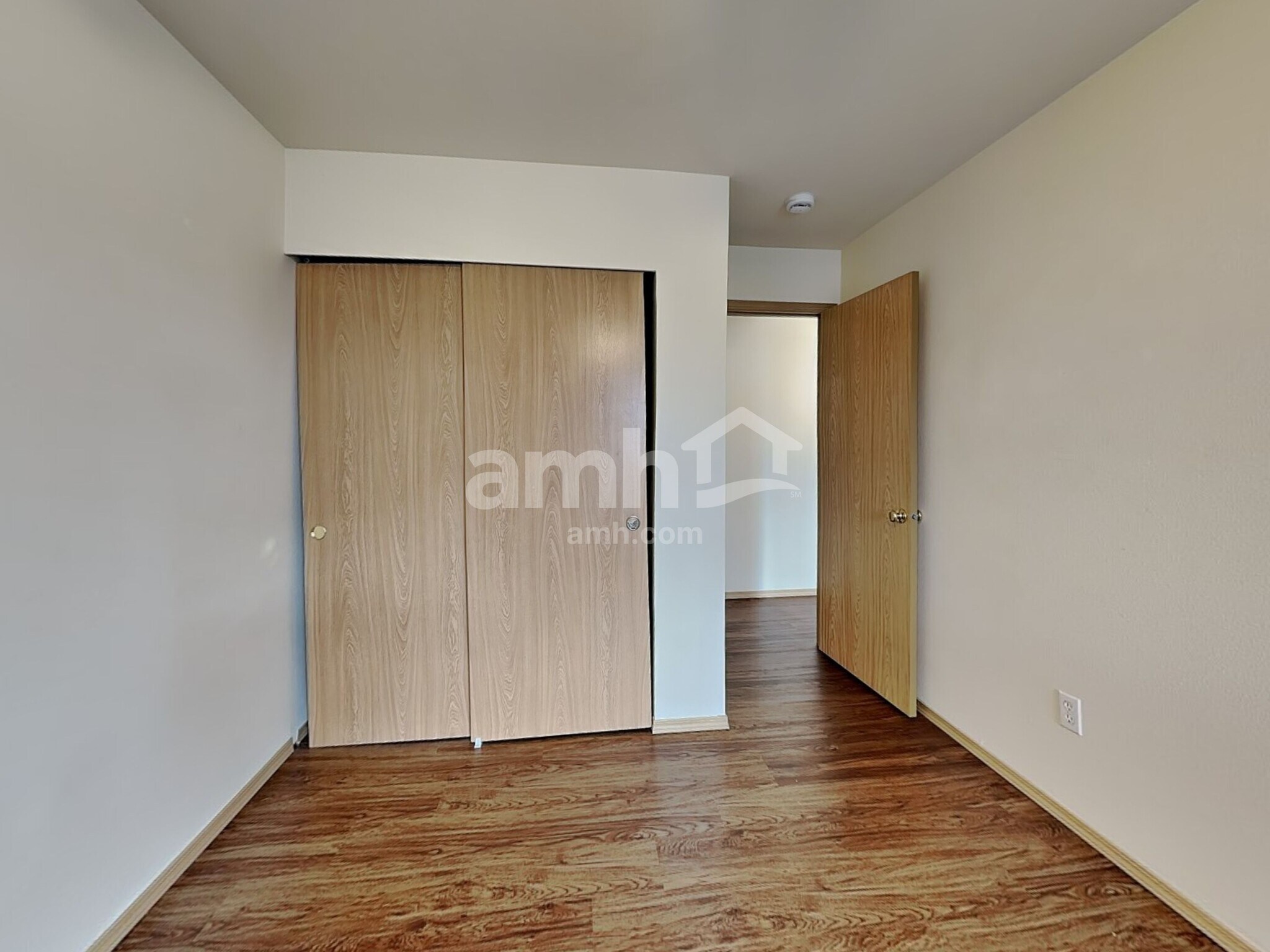 Building Photo - 1107 202nd St E