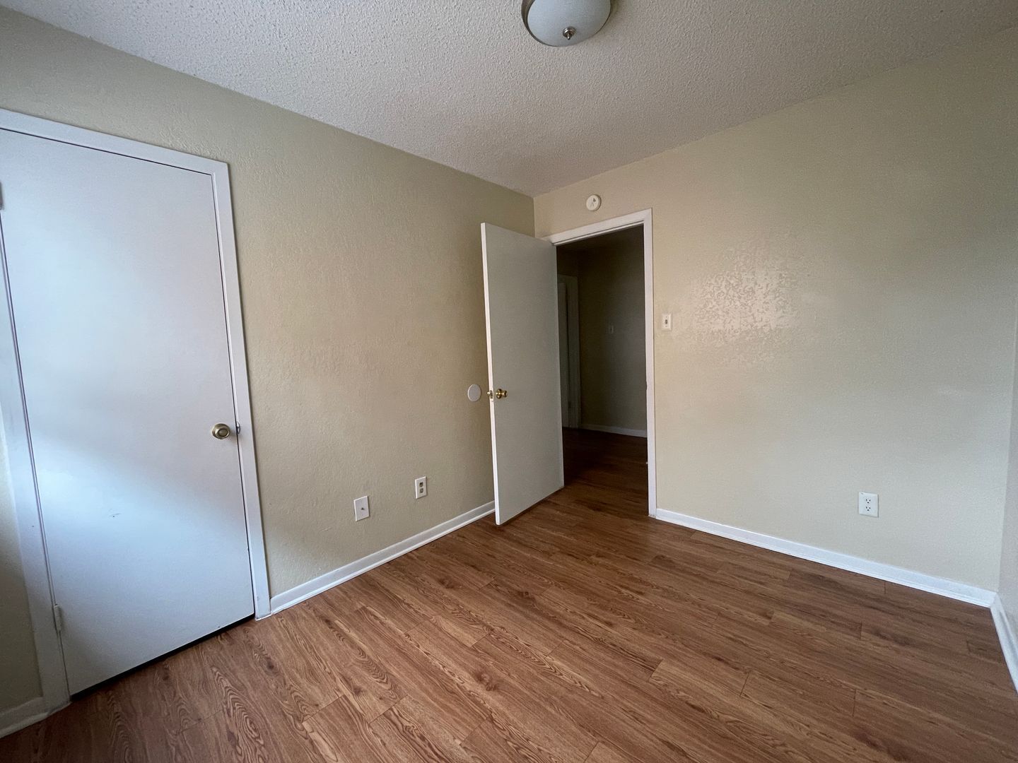 Building Photo - 3407 Victoria Cir