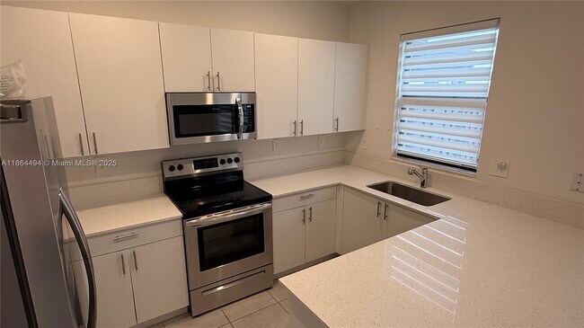 Building Photo - 11779 SW 247th Ter