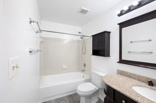 Building Photo - 4410 Lord Loudoun Ct