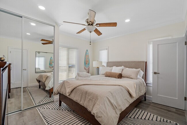 Building Photo - 3424 Carlsbad Blvd