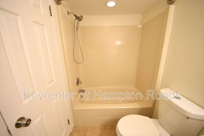 Building Photo - 8530 Tidewater Dr