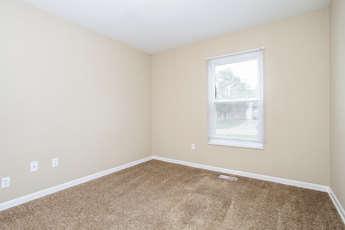 Building Photo - 12085 Spalding Dr
