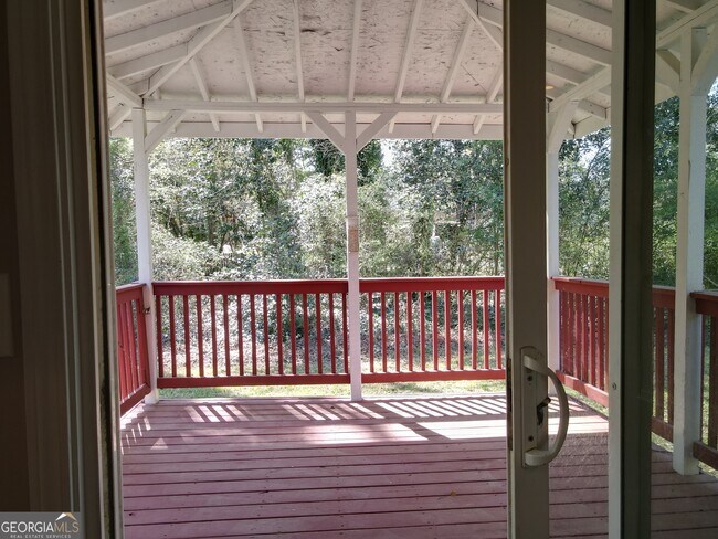 Building Photo - 61 Scoby Ct