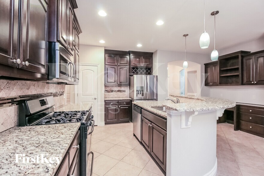 Building Photo - 8428 NW 143rd Terrace