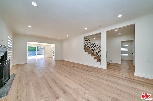 Building Photo - 347 S Highland Ave