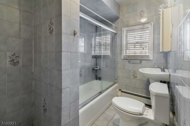 Building Photo - 342 Summer Ave