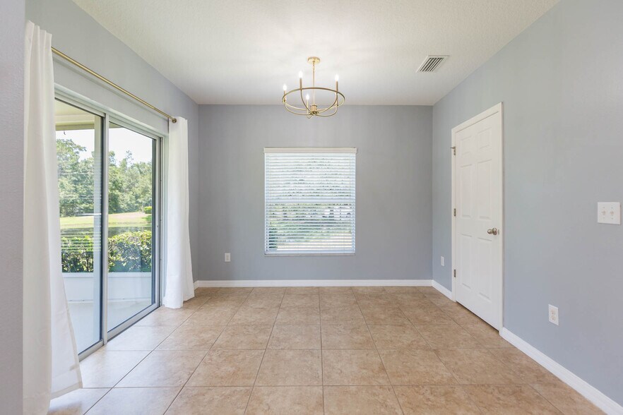 Building Photo - 15939 Fishhawk View Dr