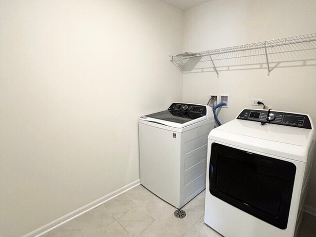 Building Photo - 4181 Chelsea Mnr Cir