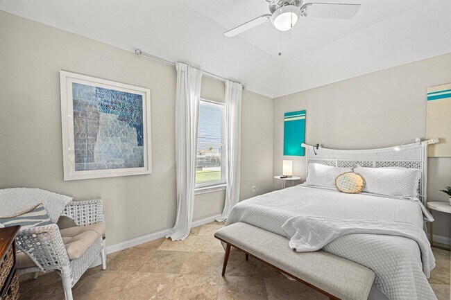 Building Photo - 22123 Cantina Dr