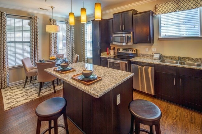 Building Photo - The Signature At Schilling Farms