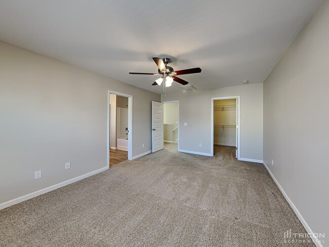 Building Photo - 469 Eastfair Dr