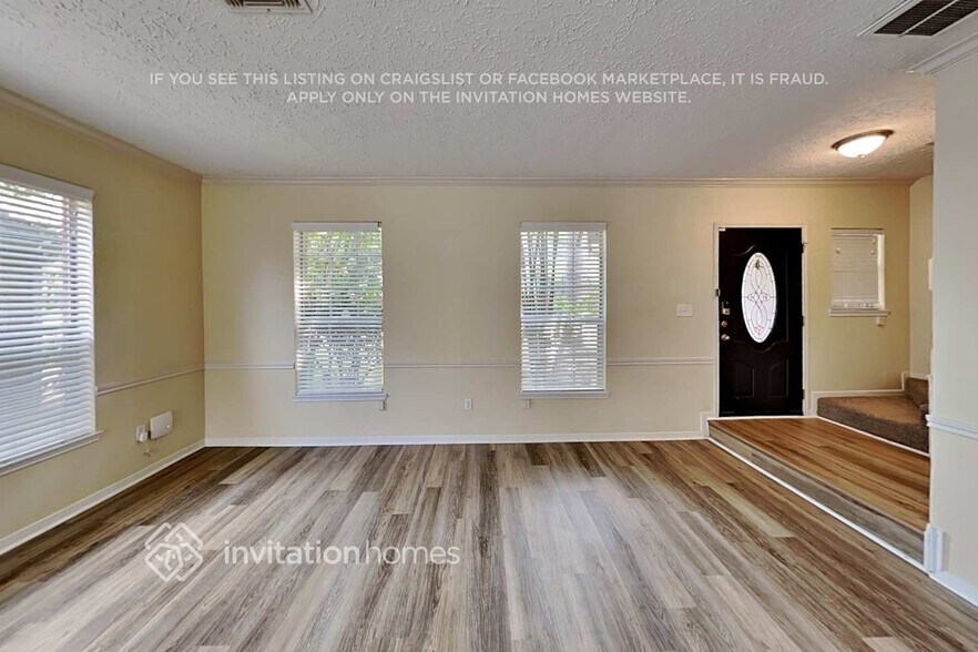 Building Photo - 14423 Sun Harbor Dr