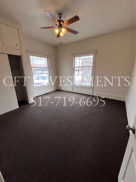 Primary Bedroom - 121 W Seminary St