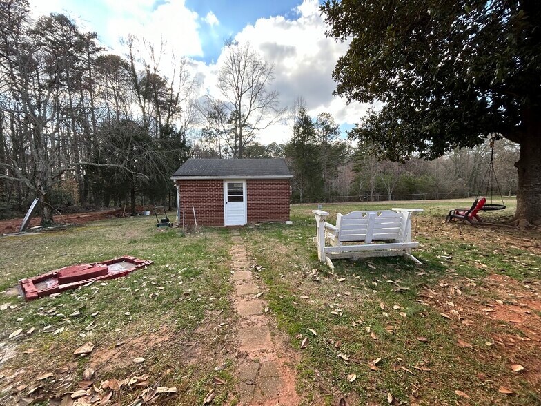 Building Photo - 2629 Speas Rd