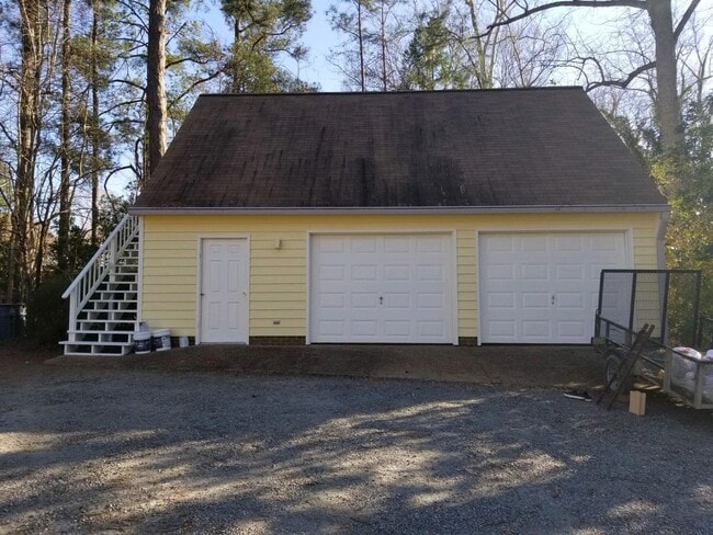 Building Photo - Email Linda@vacosold.com  or Call Office 8...