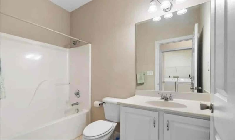 Building Photo - 105 Wyndsong Pl