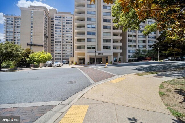 Building Photo - 5500 Friendship Blvd