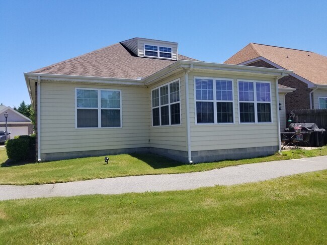 Building Photo - 164 Nautico Way