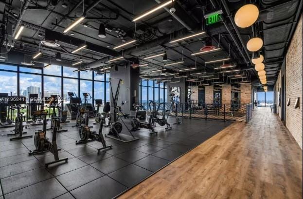 Building Photo - 398 NE 5th St