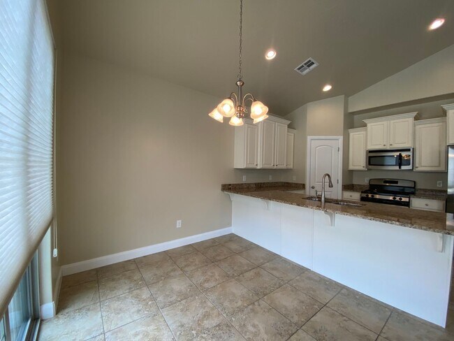 Building Photo - 3439 S Barcelona Dr