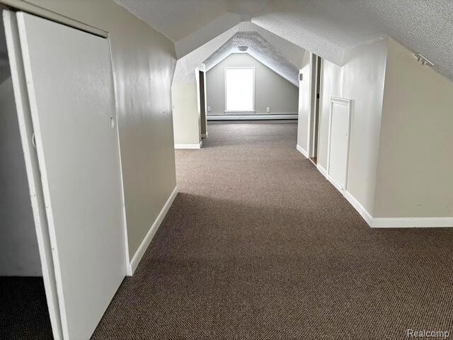 Building Photo - 4675 Lakeborn Dr