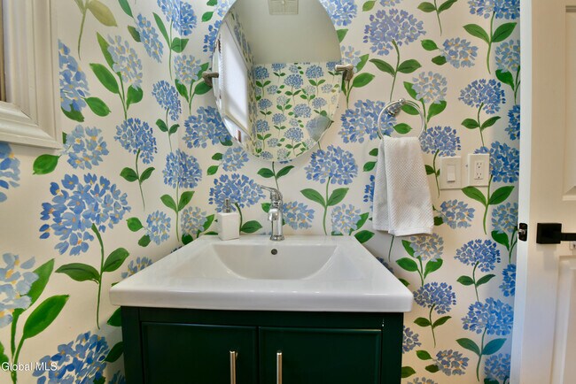 Building Photo - 9 Bell Flower Rd