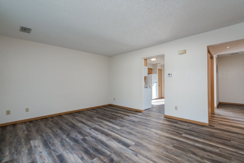 Building Photo - 619 Burton Ln