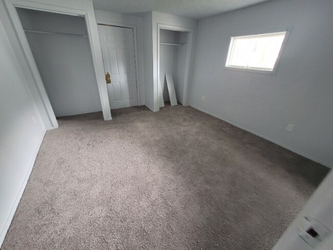 Building Photo - 3715 Denison Ave