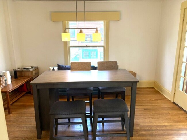 Building Photo - West Shore Apartments -107E