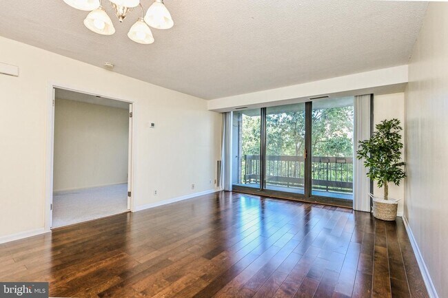 Building Photo - 5505 Seminary Rd