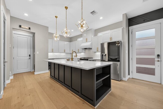 Building Photo - 4508 Hardy St