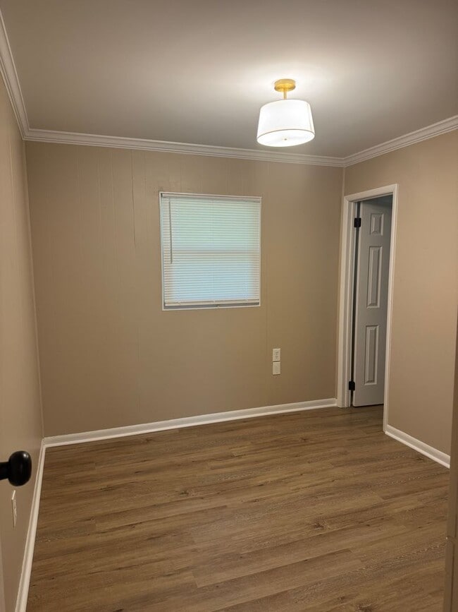 Building Photo - 4 Bedroom with fenced in yard in Fountain ...
