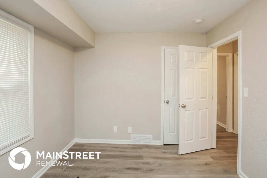 Building Photo - 6702 Fairlane Dr