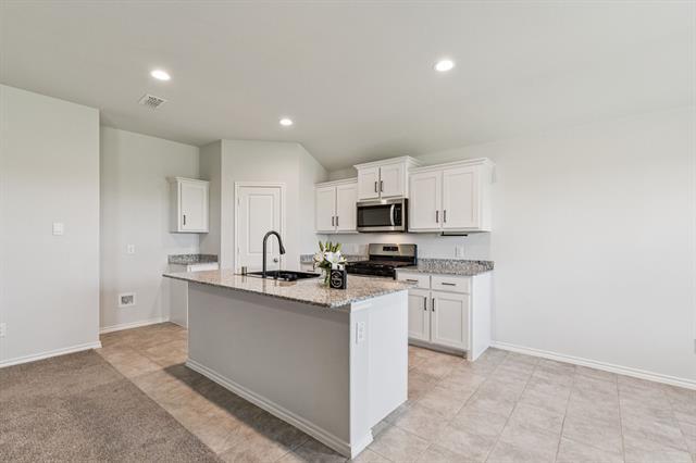 Building Photo - 620 Whitecomb Ln