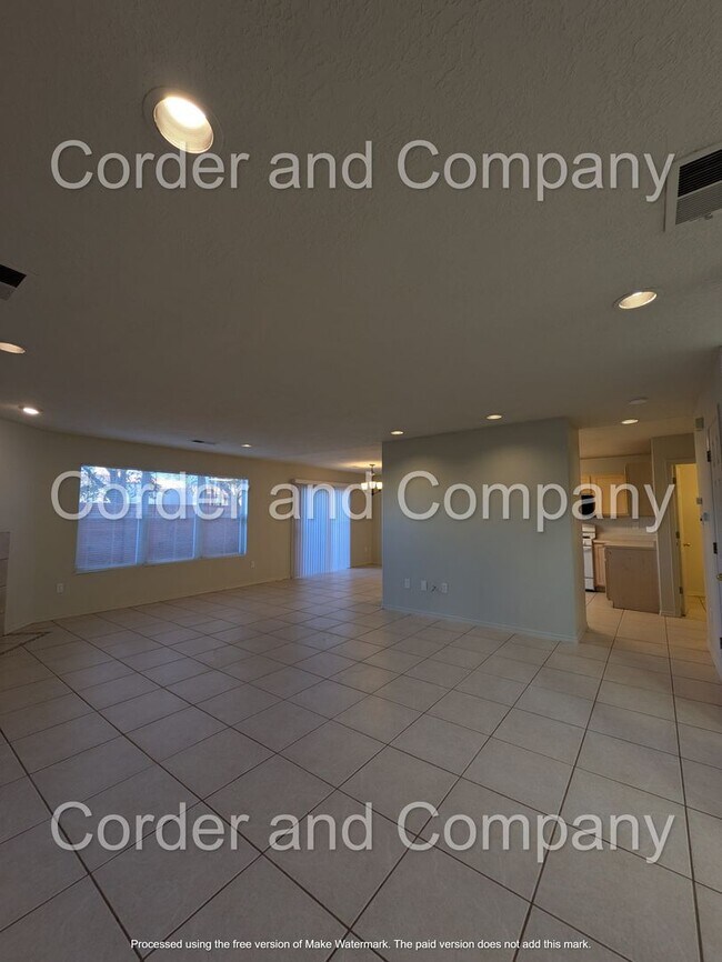 Building Photo - Beautiful & Cozy 3 Bedroom 2.5 Bathroom 1,760 Sq.Ft 2 Story Townhome