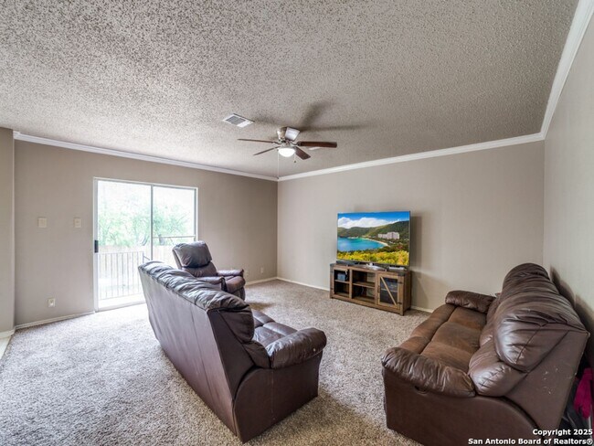 Building Photo - 3 Bedroom/2.5 Bath Northwest Crossing Subd...