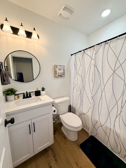 Building Photo - 5385 N Sulley Way