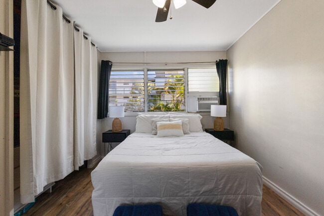 Building Photo - 1707 Anapuni St