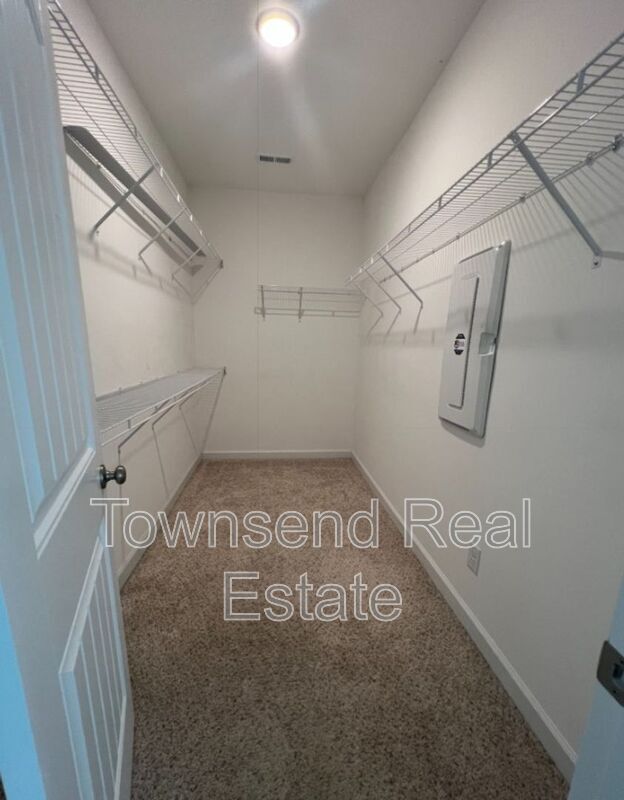 Building Photo - 2513 Owlands Ct