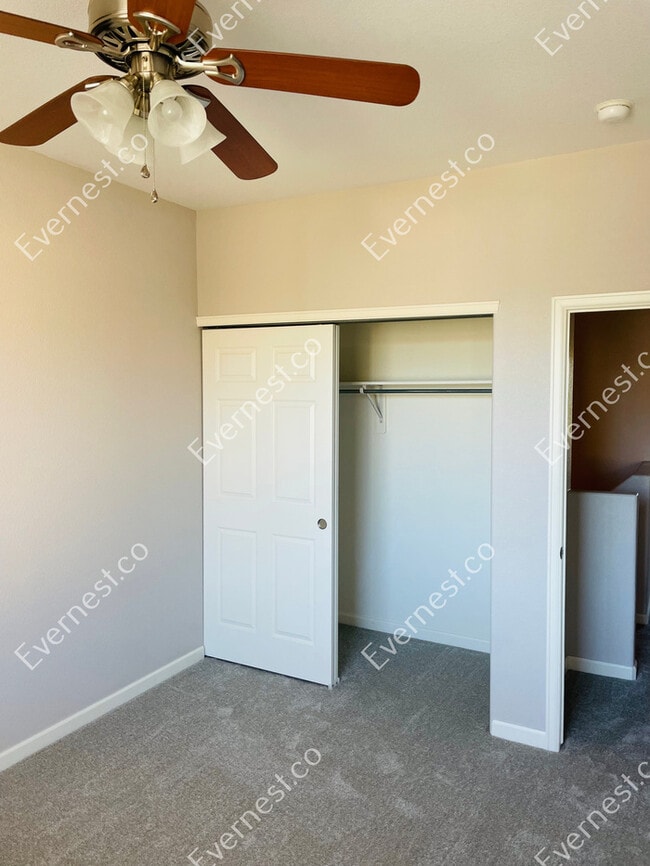 Building Photo - 3-Bed/2.5-Bath/ Voucher Accepted/Available Soon!