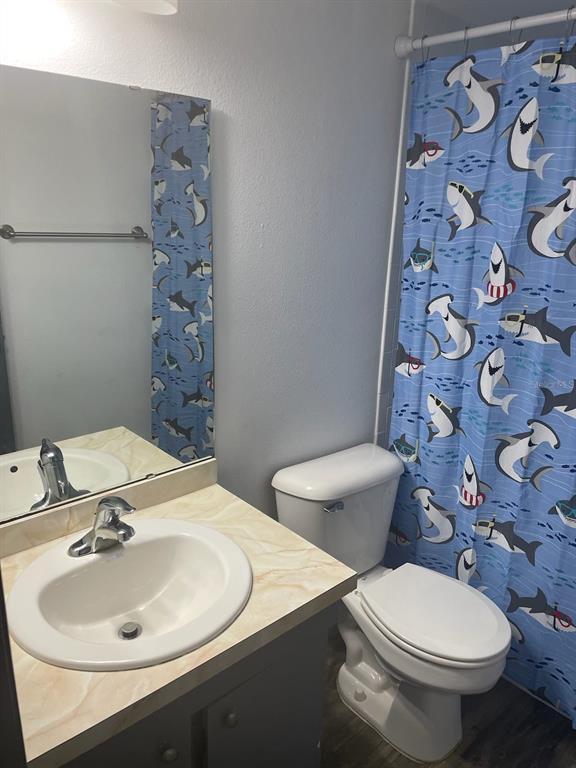 Building Photo - 571 Midway Track