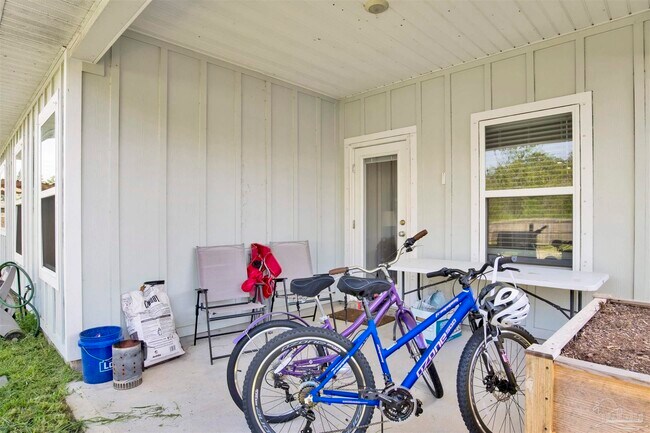 Building Photo - 5789 Conley Ct