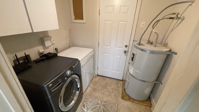 Building Photo - 2911 Nassau St