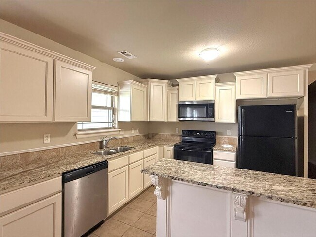 Building Photo - 1010 Messina Way